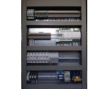 Programowanie sterowników PLC pod systemy HVAC, centrale wentylacyjne. Prefabrykacja rozdzielnic automatyki wentylacji i klimatyzacji - zdjęcie