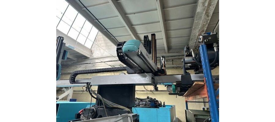 Robot - Wittmann-Demag W833 / Robot szybkobieżny - zdjęcie