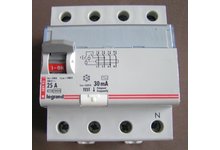 Wyłącznik różnicowo-prądowy 3-fazowy P304-25-30-AC LEGRAND - zdjęcie
