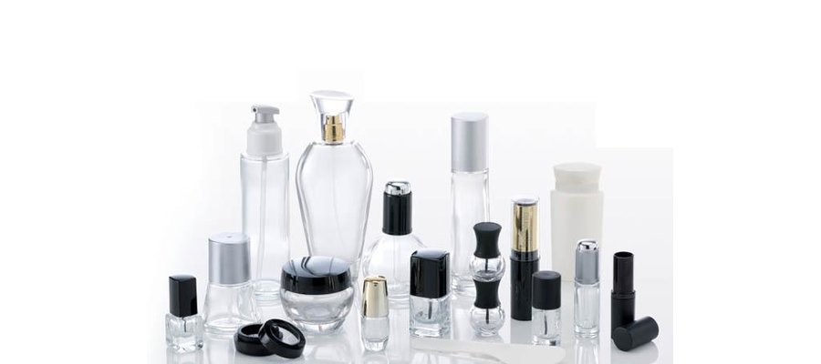 Opakowania kosmetyczne - butelki do kosmetyki, lakierów do perfumerii - zdjęcie