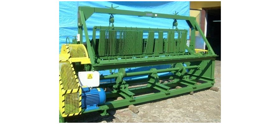Maszyna do produkcji siatki krepowanej z drutu - zdjęcie