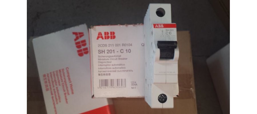 ABB Wyłącznik nadmiarowo-prądowy SH201-C10 za połowę ceny nowego - zdjęcie