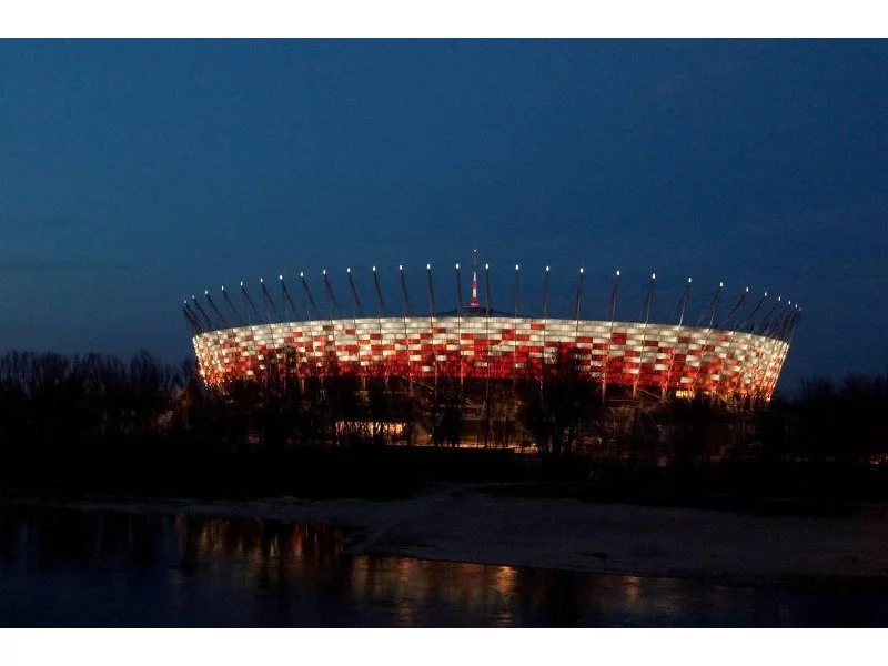 Imponujące rozwiązania oświetleniowe firmy OSRAM na Stadionie Narodowym zdjęcie