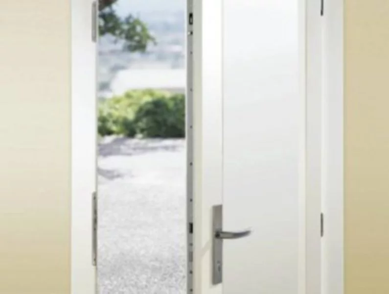 Zamykanie drzwi bez klucza - zamek autoLock z oferty firmy Winkhaus - zdjęcie