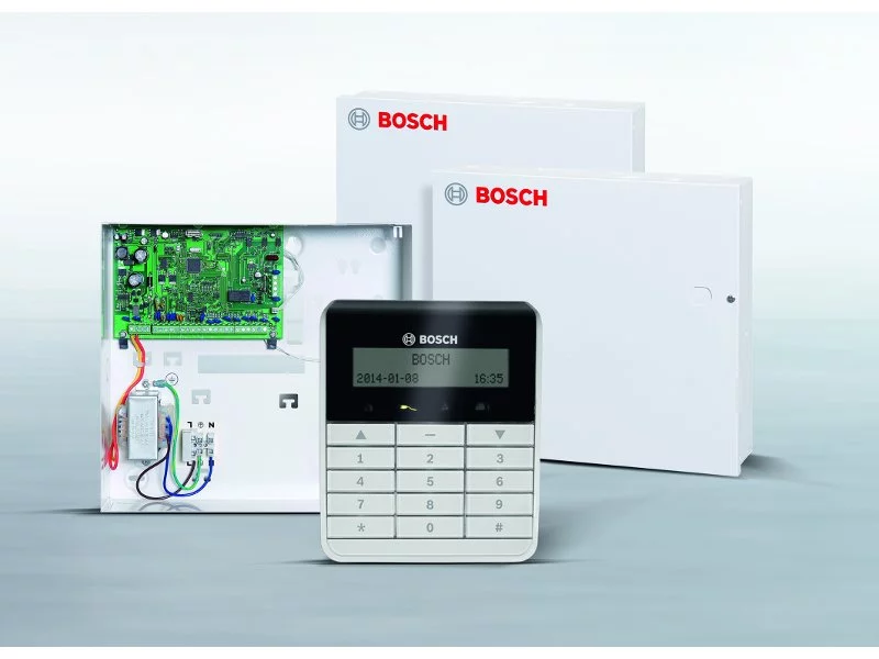 Rozszerzenie zakresu funkcji central systemów sygnalizacji włamania i napadu AMAX firmy Bosch zdjęcie