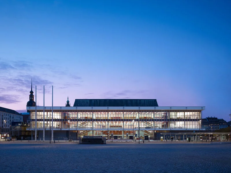 Pałac Kultury w Dreźnie z sieciowymi systemami zabezpieczeń Bosch - zdjęcie