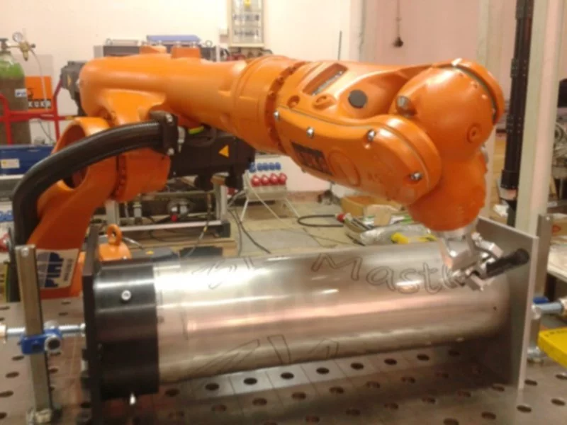 Symulacja robotów przemysłowych - zdjęcie