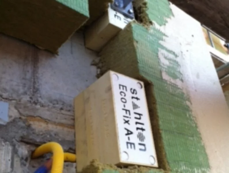 Eco-Fix – sposób na punktowe mostki cieplne i pęknięcia w elewacji firmy Stahlton - zdjęcie