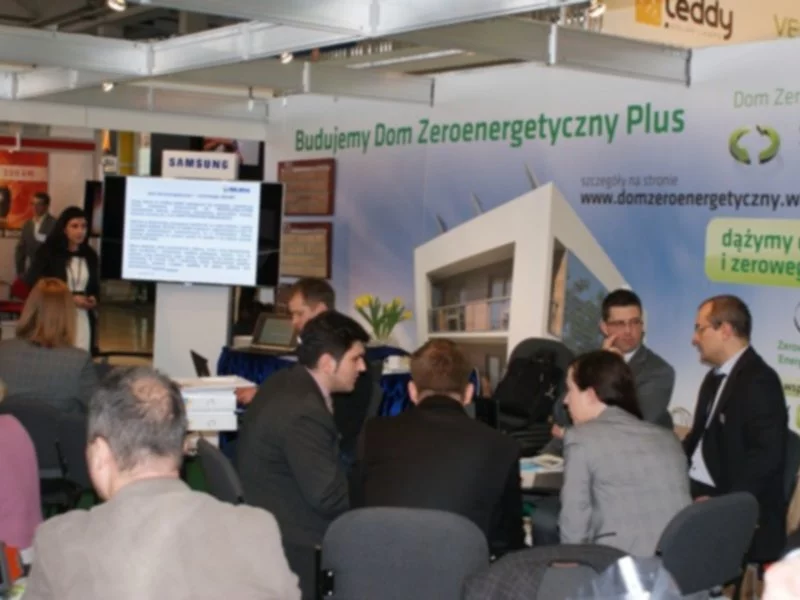 SELENA prezentuje Dom Zeroenergetyczny+ GREEN POWER na targach BUDMA 2013 - zdjęcie