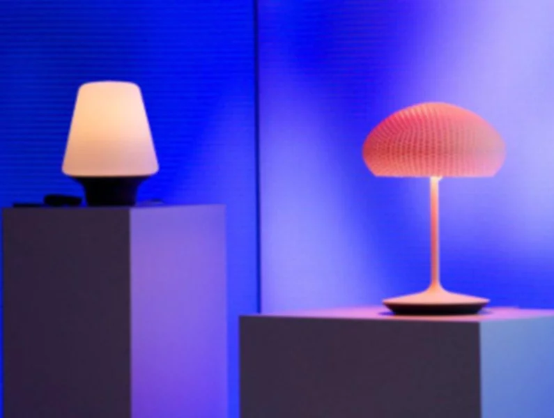 Światło, sztuka i Philips Hue: oprawy oświetleniowe Philips Hue wykonane w technologii druku 3D - zdjęcie