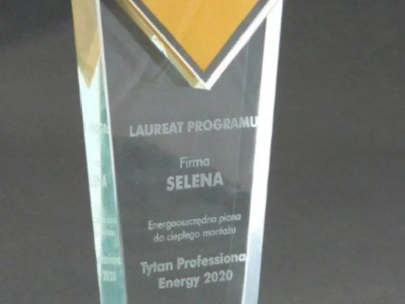 Piana Tytan Professional Energy 2020  nagrodzona w plebiscycie Ekskluzywna Stolarka VIP - zdjęcie
