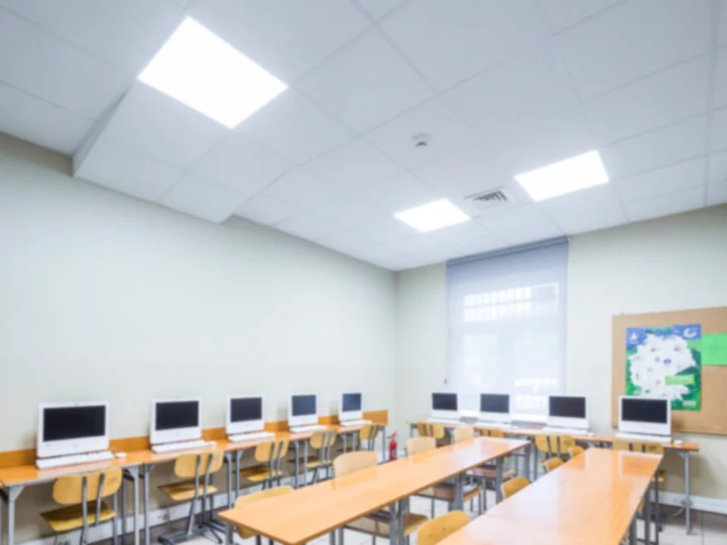 Modernizacja oświetlenia w szkołach poprawia efektywność nauki i przynosi oszczędności - zdjęcie