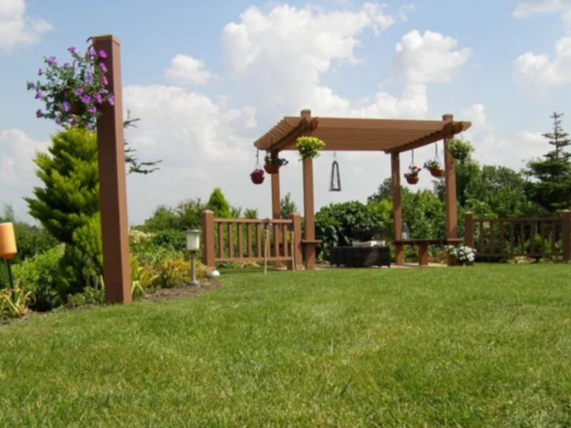 Elegancki, trwały ogród z eccowoodu - zdjęcie