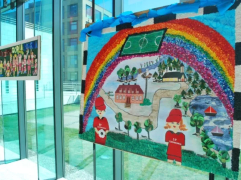 Boisko jak malowane dla uczniów z Góry - Rozstrzygnięcie konkursu „Kolorowe Boiska.. czyli Szkolna Pierwsza Liga” - zdjęcie