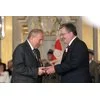 Prezes Zarządu FAKRO Ryszard Florek został uhonorowany przez Prezydenta RP Krzyżem Oficerskim Orderu Odrodzenia Polski - zdjęcie