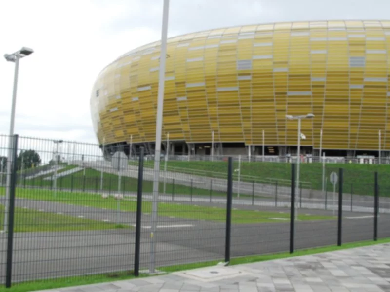 Ruszają prace ogrodzeniowe na stadionie Jagielloni Białystok - zdjęcie