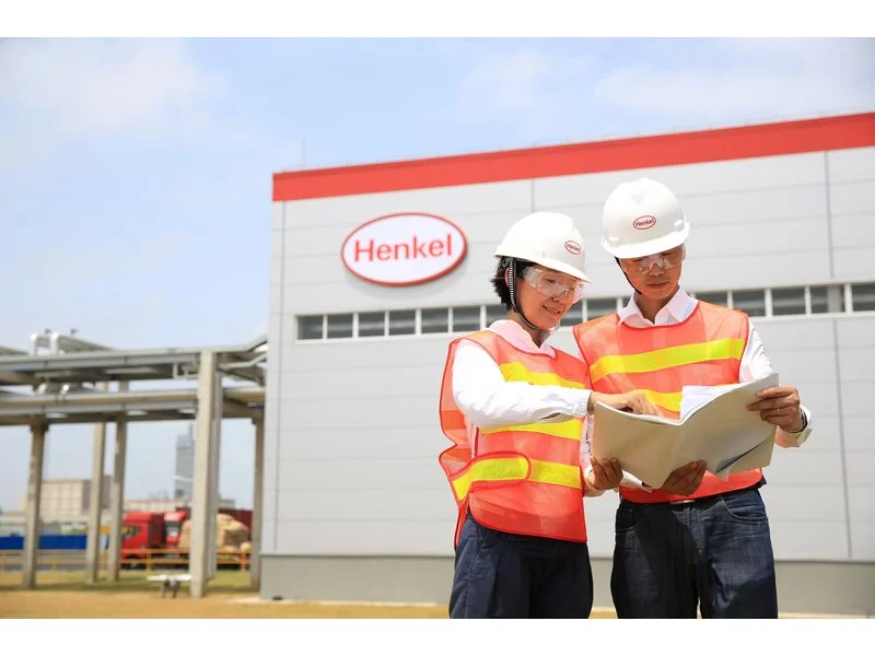 Henkel otwiera w Chinach największą na świecie fabrykę klejów zdjęcie