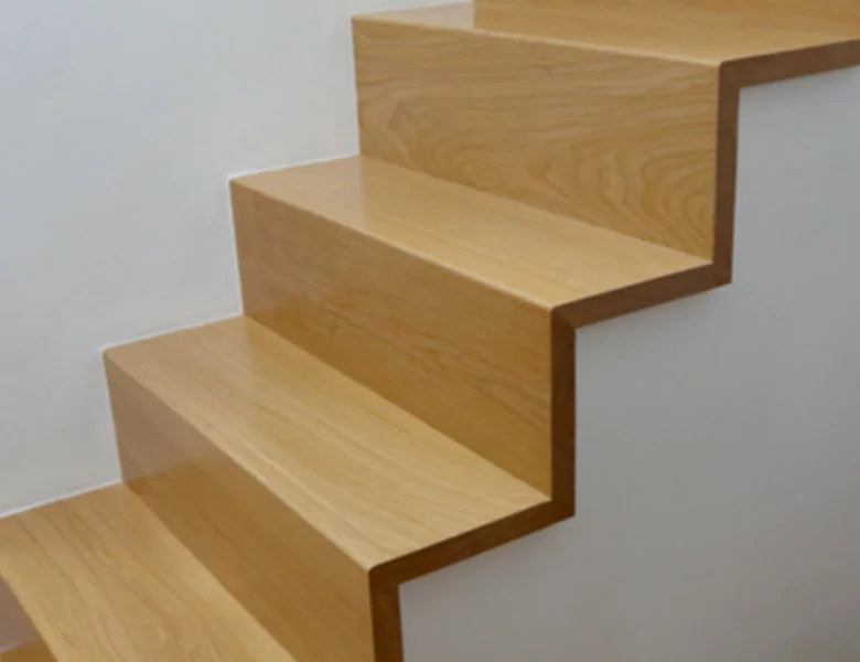 Drewniane schody - złote zasady zabezpieczania - zdjęcie