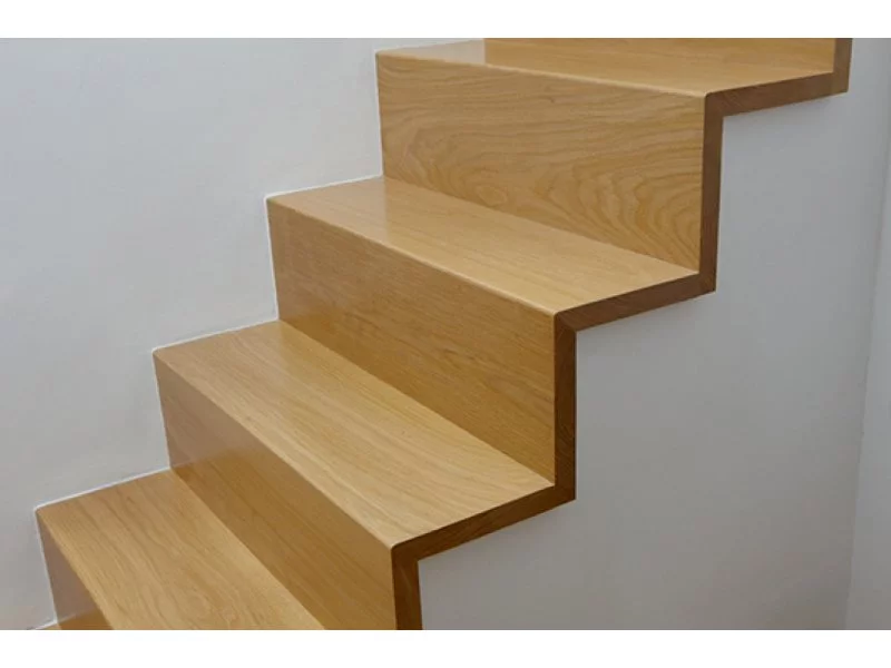Drewniane schody - złote zasady zabezpieczania zdjęcie