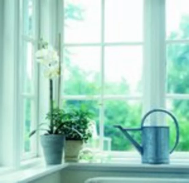 Ciesz się widokiem – pomaluj okna! Malowanie okien drewnianych z marką Dekoral - zdjęcie