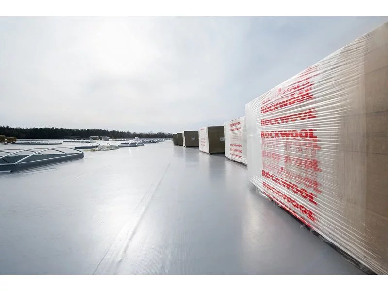 ROCKWOOL zaizolował dachy płaskie w nowej inwestycji firmy Electropoli w Nowej Soli zdjęcie