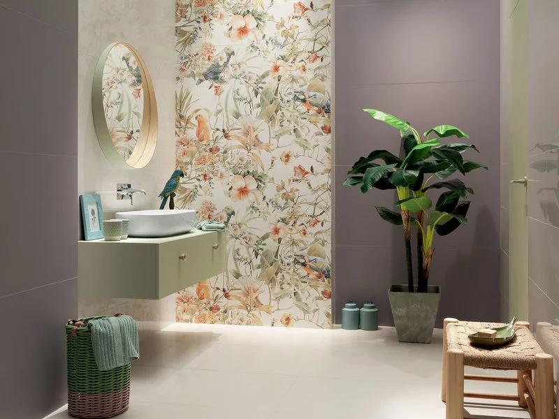 Modern Pearl czyli łazienka z rajskimi ptakami i dziką przyrodą - zdjęcie