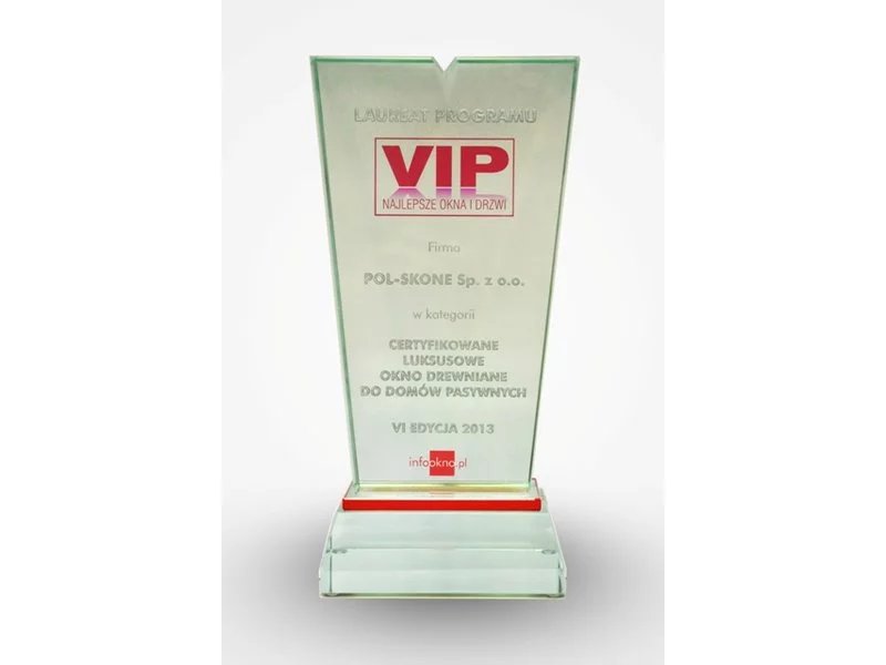 Okno EC 90 PLUS wyróżnione nagrodą &#8222;VIP &#8211; Najlepsze Okna i Drzwi&#8221; 2013! zdjęcie