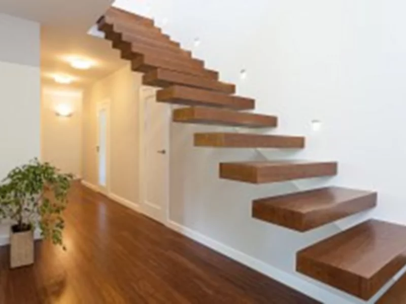 Drewniane schody i podłogi - jak dbać, by nie ścierały się za szybko? - zdjęcie