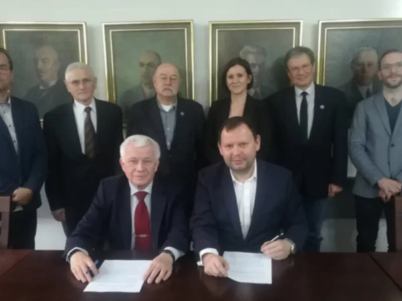 Porozumienie o współpracy Politechniki Warszawskiej  z Alfaco Polska - zdjęcie