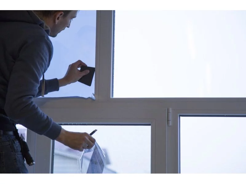 Jakie korzyści może przynieść inteligentna folia na okna dla Twojego domu? zdjęcie