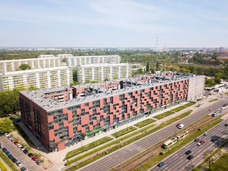 Wrocław: elewacja ostatniego etapu Pixel House odsłonięta - zdjęcie