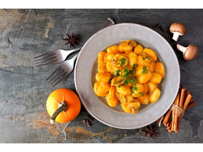 Jesień na talerzu, czyli dyniowe gnocchi z sosem kurkowym zdjęcie