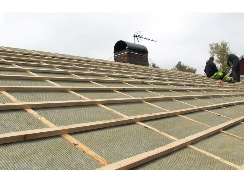 Bez błędów, bez ciśnień. Jak projektować dach skośny pod kątem izolacji termicznej i przepływu powietrza? zdjęcie