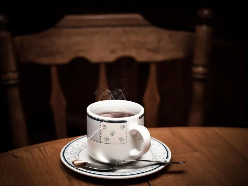 Herbata czarna klasyczna czy aromatyzowana. Czym się różnią i którą wybrać? - zdjęcie