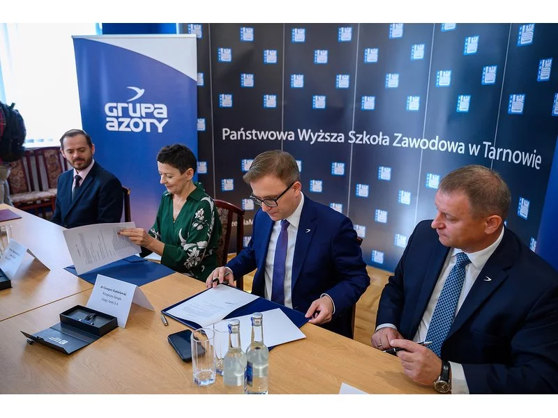 Grupa Azoty S.A. zawarła umowę o współpracy z Państwową Wyższą Szkołą Zawodową w Tarnowie zdjęcie