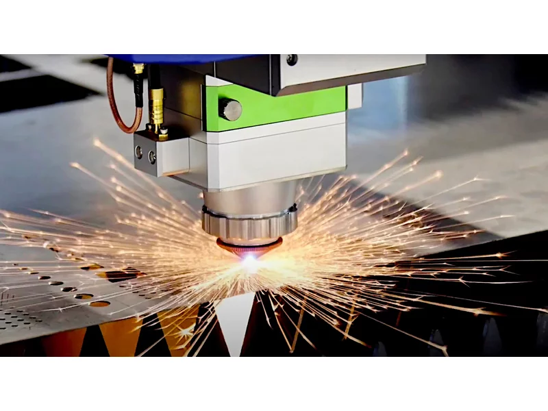 Wycinarki laserowe do metalu: dlaczego warto kupić nowoczesny laser fiber dla swojej firmy? zdjęcie