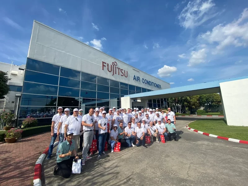 Zespół sprzedaży Grupy Klima-Therm z wizytą w fabryce FUJITSU w Tajlandii - zdjęcie