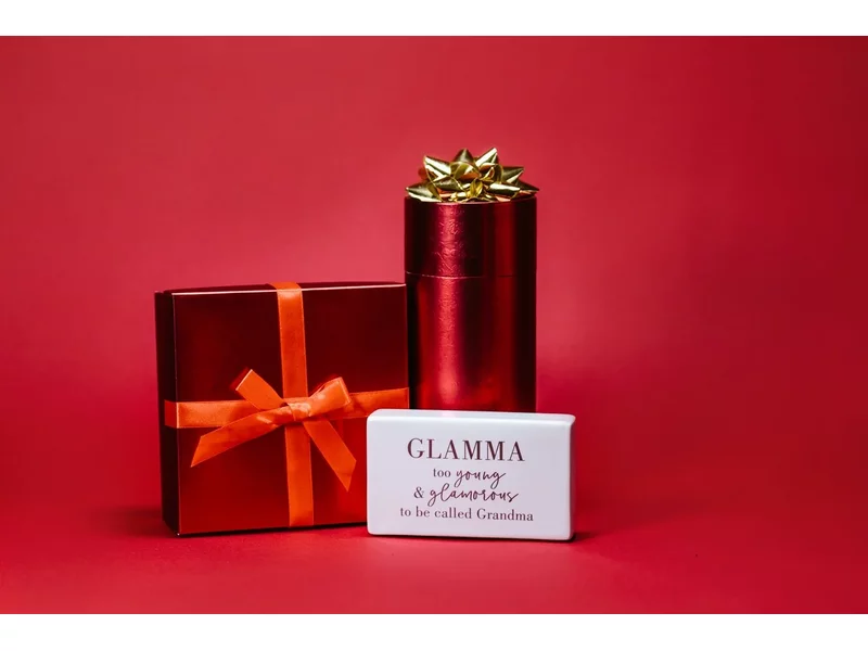 Tuba box – zapakuj w nią świąteczne prezenty zdjęcie