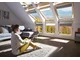 Ciepły dom z energooszczędnymi oknami dachowymi - zdjęcie