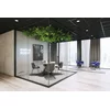 Sposób na cichą i komfortową przestrzeń biurową. Szklane ściany działowe MB–HARMONY Office od Aluprof - zdjęcie