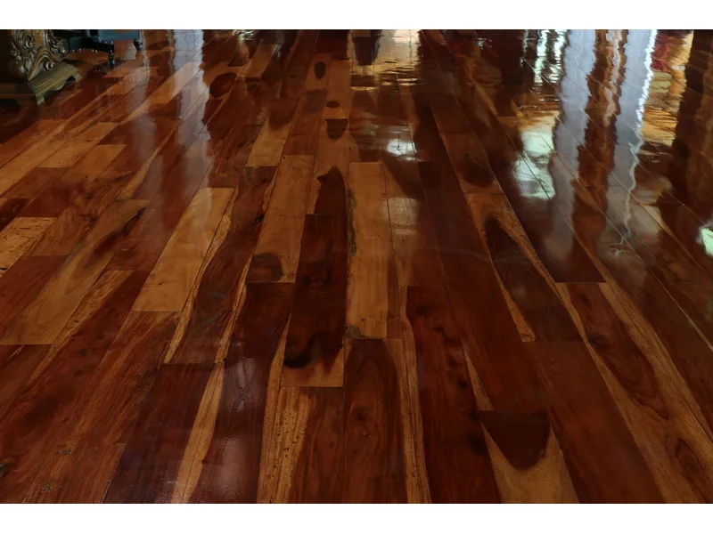 Sekrety długowieczności drewnianych podłóg: Jak dbać o swoje drewniane podłogi, aby służyły latami? zdjęcie