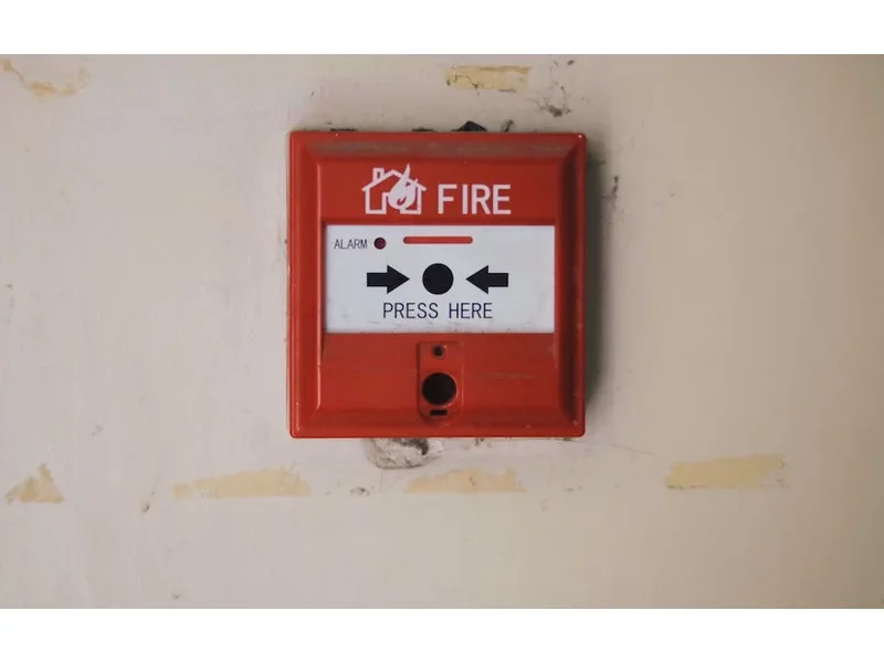 Ognioodporny dom - jakie systemy przeciwpożarowe wybrać? zdjęcie