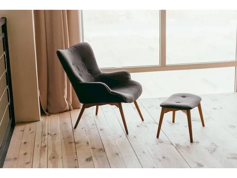 Krzesła – elegancja i wygoda w jednym: odkryj najnowsze trendy z krzesłami tapicerowanymi zdjęcie