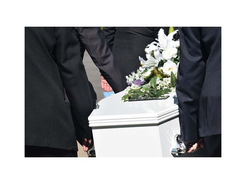 Zakład Pogrzebowy - Pomoc w Trudnych Chwilach zdjęcie