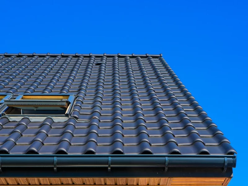Zabezpieczanie blach dachowych przed korozją - rola folii antykorozyjnych VCI - zdjęcie