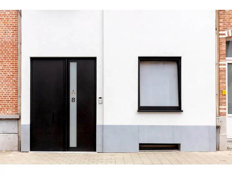 Jakie drzwi zewnętrzne – aluminiowe czy drewniane? zdjęcie