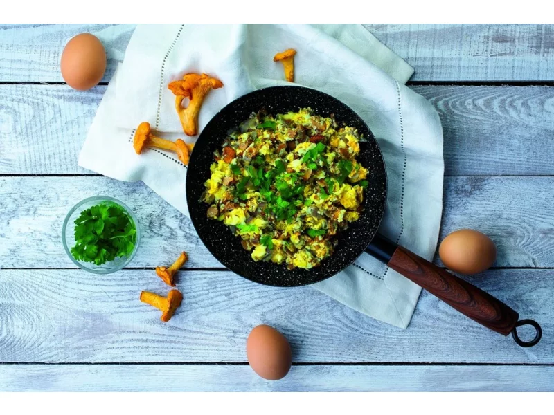 Zacznij dzień od jajecznicy! Śniadaniowy klasyk na kilka sposobów zdjęcie
