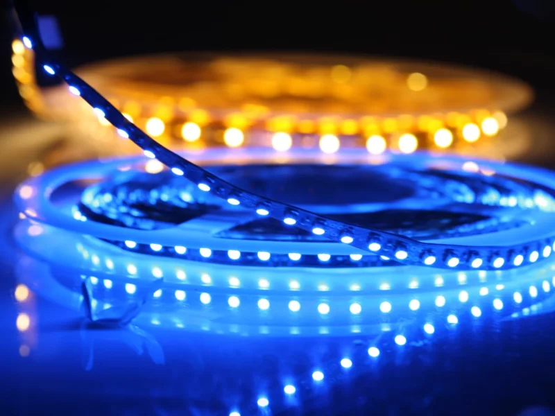 Neony LED – nowoczesność i styl w oświetleniu - zdjęcie