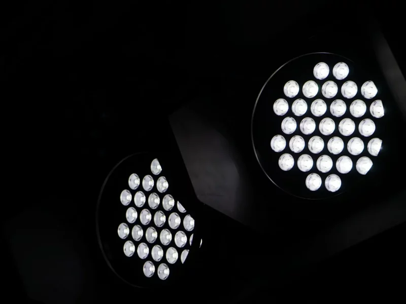 Naświetlacze LED – oświetlenie przyszłości dla każdego obiektu - zdjęcie