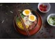 Wariacja na temat azjatyckiej zupy – ramen z jajem - zdjęcie
